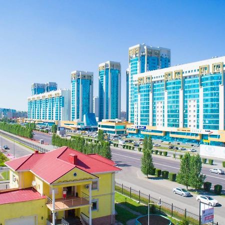 Cozy Apartment On Sarayshyq Street 5E Astana Exterior foto