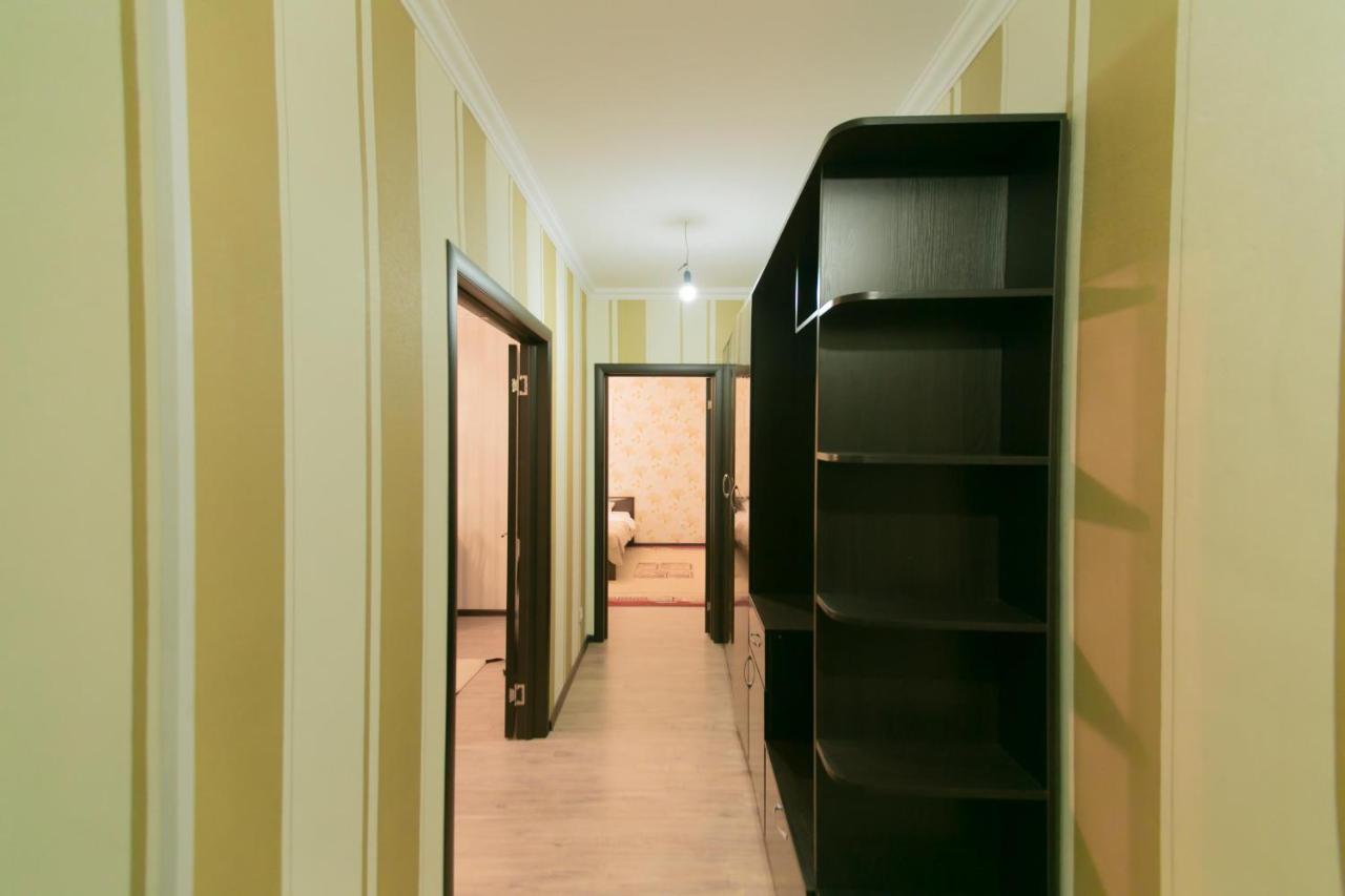 Cozy Apartment On Sarayshyq Street 5E Astana Exterior foto
